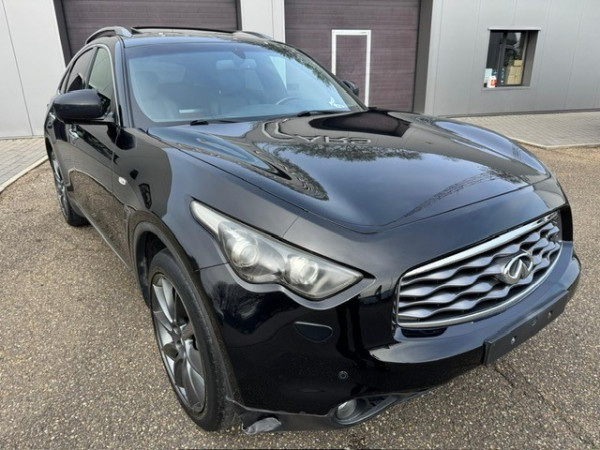 Infiniti fx 37  Lichte vracht 2 plaatsen