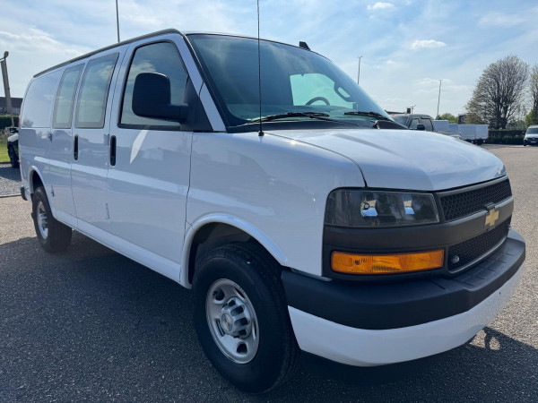 Chevrolet Express    netto € 44995