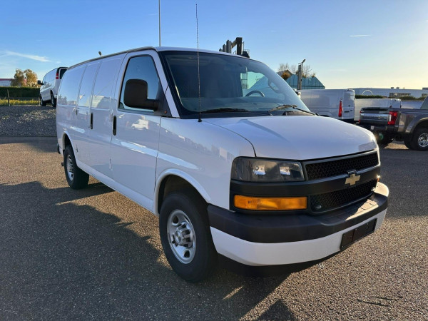 Chevrolet Express 6.6 L benzine netto     € 39900