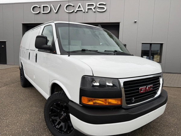 GMC SAVANA 6.6 L  BENZINE LICHTE VRACHT