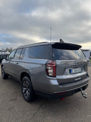 Chevrolet suburban z 71  5 plaatsen lichte vracht