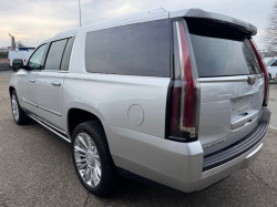 Cadillac escalade esv 4 pl lichte vracht nieuwe staat