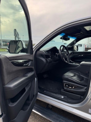 Cadillac escalade esv 4 pl lichte vracht nieuwe staat