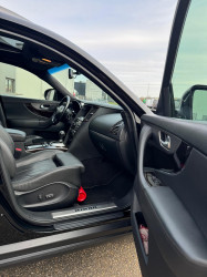 Infiniti fx 37  Lichte vracht 2 plaatsen