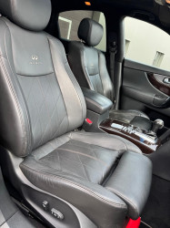 Infiniti fx 37  Lichte vracht 2 plaatsen