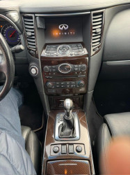 Infiniti fx 37  Lichte vracht 2 plaatsen