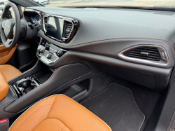 Chrysler Pacifica Hybrid Pinacle netto € 55.000