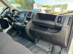 Peugeot boxer 7 plaatsen € 13995 excl btw nr 84