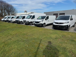 Opel movano € 16495 excl btw