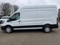 FORD TRANSIT BOUWJAAR 2024 PRIJS EXCL BTW € 23495