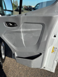 Ford Transit lengte 2 hoogte 2   € 15395 excl btw