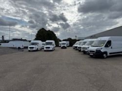 peugeot boxer l 3 h 2 km 17000 !!! netto € 20880