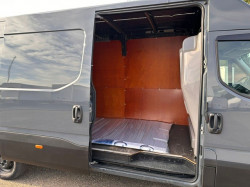 iveco daily automaat netto 32800        www.cdvtrucks.be