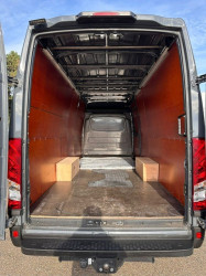 iveco daily automaat netto 32800        www.cdvtrucks.be