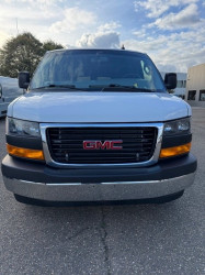 GMC SAVANA 6.6 L  BENZINE LICHTE VRACHT